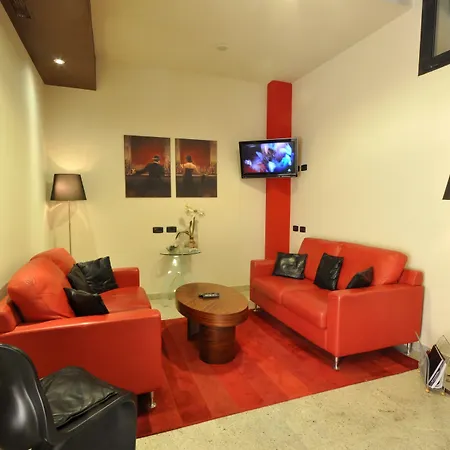 Planet Hotel-3
