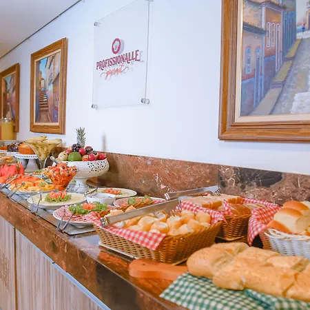 Profissionalle Hotel São Luís-3