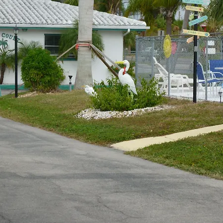 Palm Court Motel-3