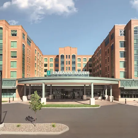 Embassy Suites Saratoga Springs-2