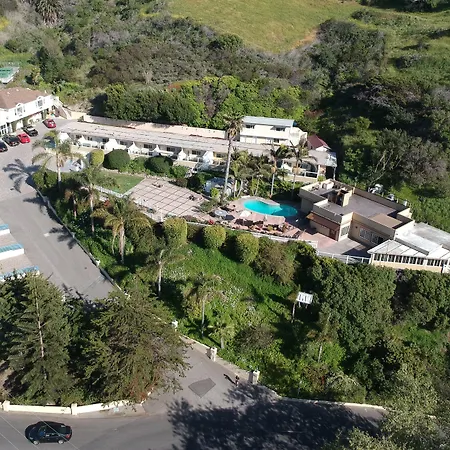 Malibu Country Inn-3