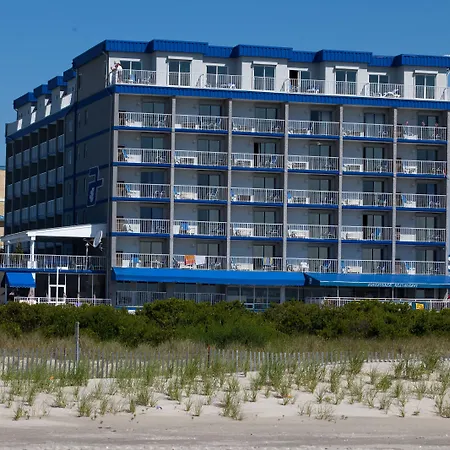 Adventurer Oceanfront Inn-3