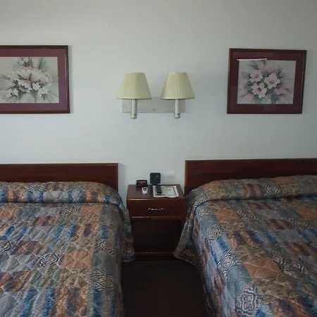 Yellowstone River Inn-2