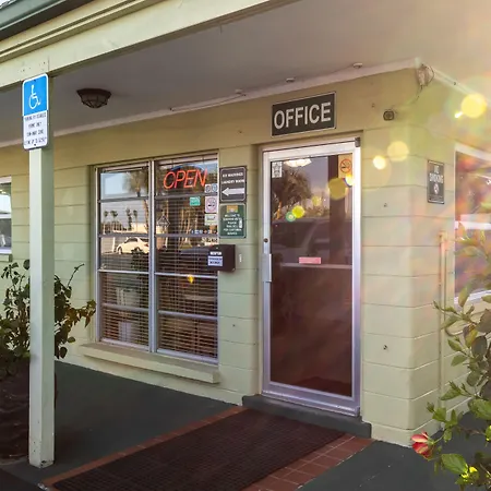 Sunshine Inn & Suites Venice, Florida-3