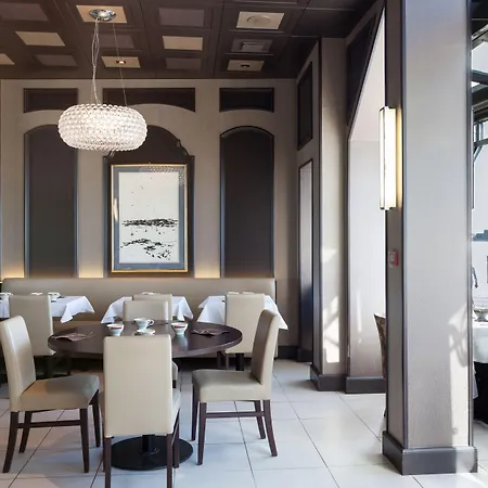 Ambassadeurs Logis Hotel-2