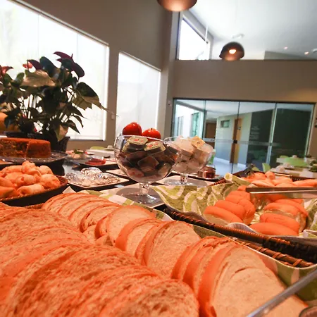 Gales Park Hotel-2