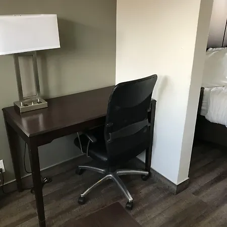 Hi View Inn & Suites-2
