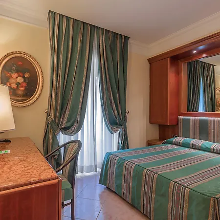 Raeli Hotel Floridia-2