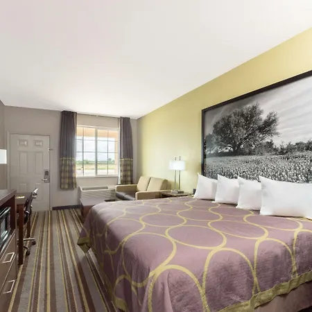 Super 8 By Wyndham-3