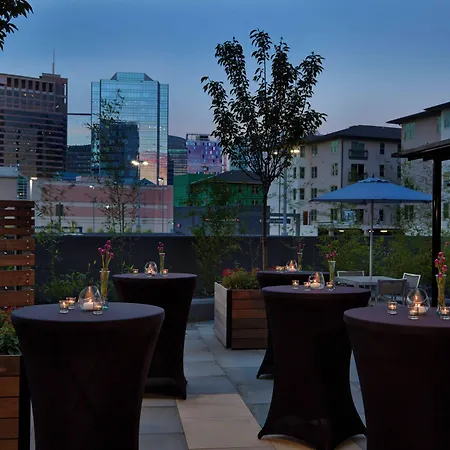 Ac Hotel By Marriott Atlanta Buckhead At Phipps Plaza-3