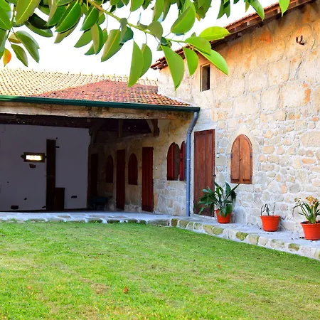 Casa Mindela Farmhouse-3