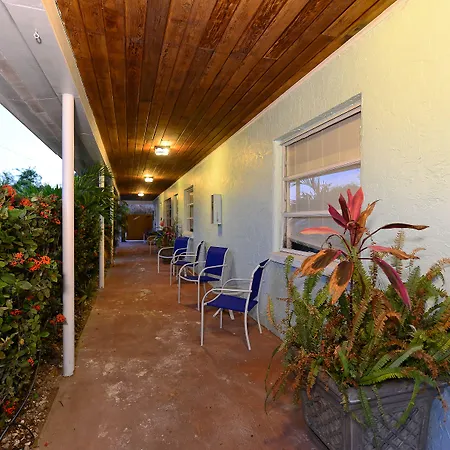 Siesta Key Palms Resort-3