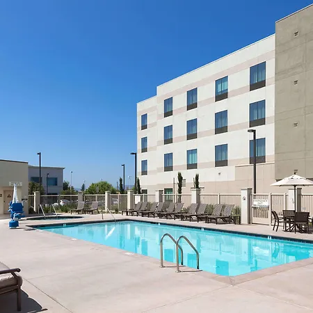 Hampton Inn & Suites Murrieta Temecula-2