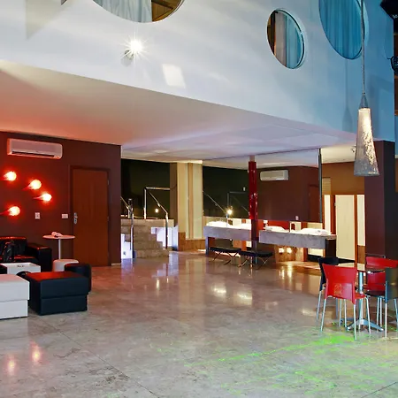 Assahi Motel (Adults Only)-2