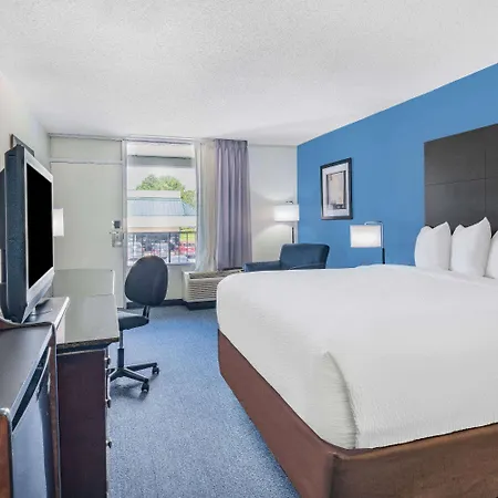 Days Inn And Suites By Wyndham Oxford-3