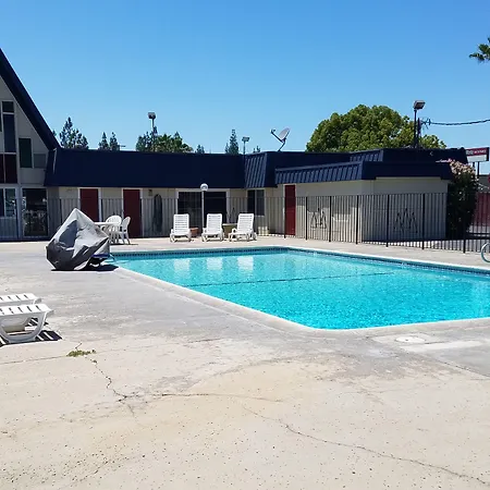 Economy Inn Fresno Yosemite "'Newly Remodeled"'-3