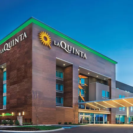 La Quinta Inn & Suites By Wyndham Cleveland Near Lee Univ-3