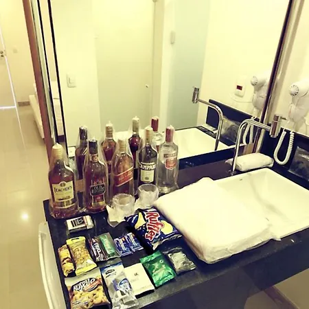 Dom Suites Motel (Adults Only)-2
