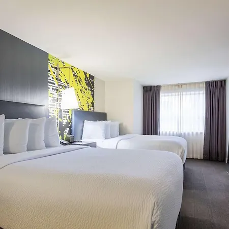 Comfort Inn & Suites Baltimore Inner Harbor-3