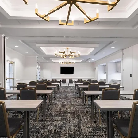 Hampton Inn & Suites South Park At Phillips Place-2