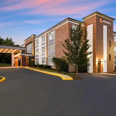 La Quinta By Wyndham Sturbridge-2