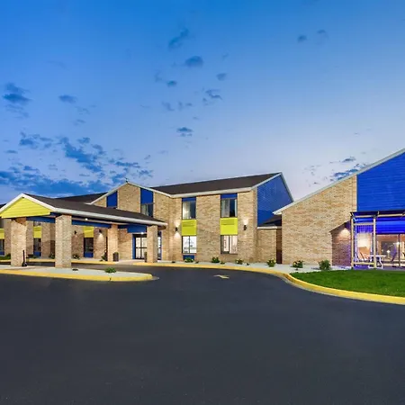 Days Inn By Wyndham Eagle River-2