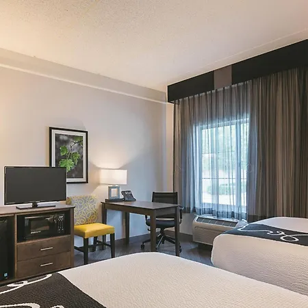 La Quinta By Wyndham Atlanta Alpharetta-3