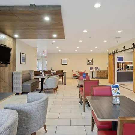 Holiday Inn Express Hotel & Suites Torrington By Ihg-2