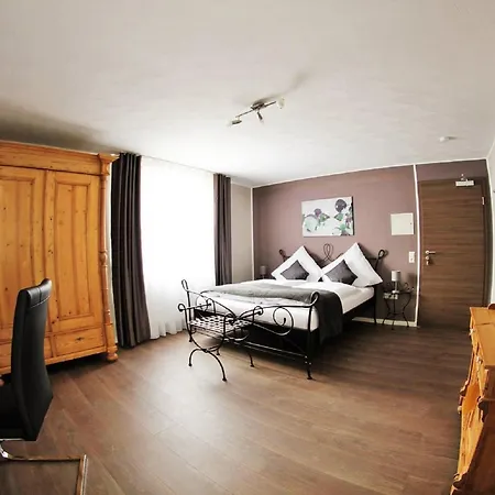 Apado-Hotel Garni-3