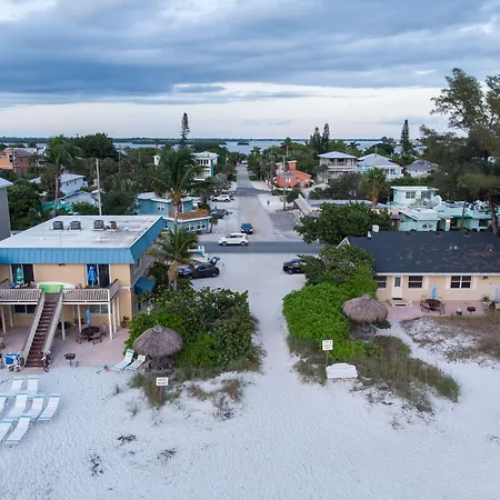 Seabreeze At Anna Maria Island Inn-2