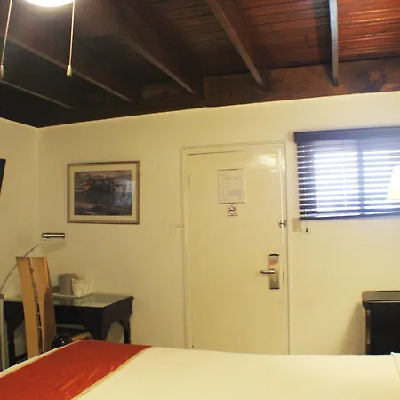 Altamont West Hotel-3
