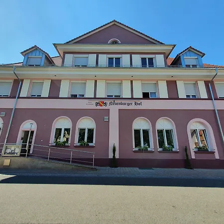 Hotel Neuenburger Hof-2