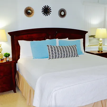 Sea Turtle Inn-3