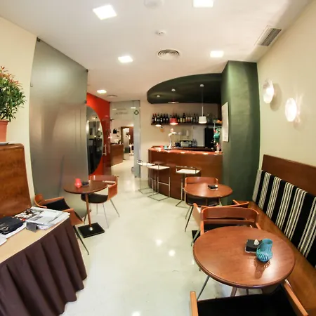 Hostal Albany-3