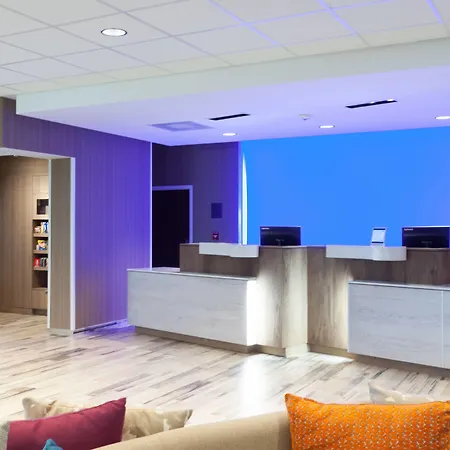 Fairfield Inn & Suites By Marriott Clearwater Beach-3