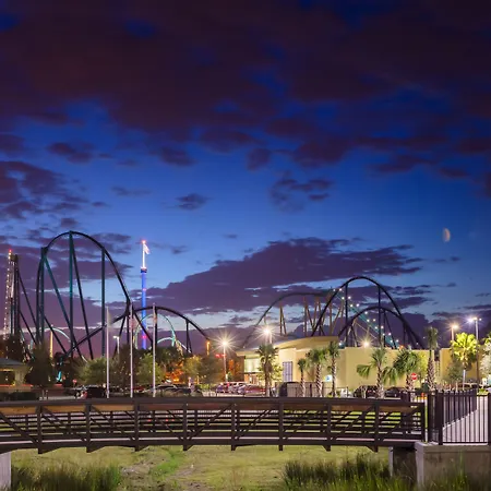 Holiday Inn Express & Suites Orlando At Seaworld By Ihg - With Free Shuttle Service To Seaworld Parks-3