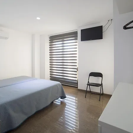 Hostal Drassanes-2