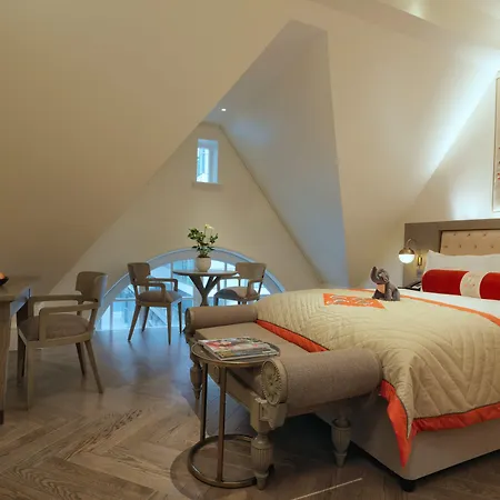 The Lalit London-3