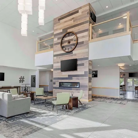 Best Western Plus Peppertree Nampa Civic Center Inn-3
