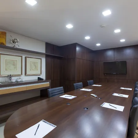 Nobile Suites Gran Lumni-3