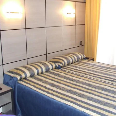 Hostal Larios-2