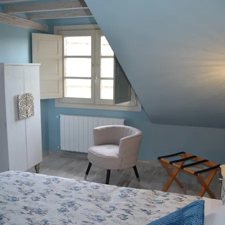 Akla Suites con Jacuzzi Santillana-2