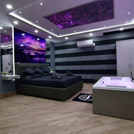 Starry Sky Charming House-2