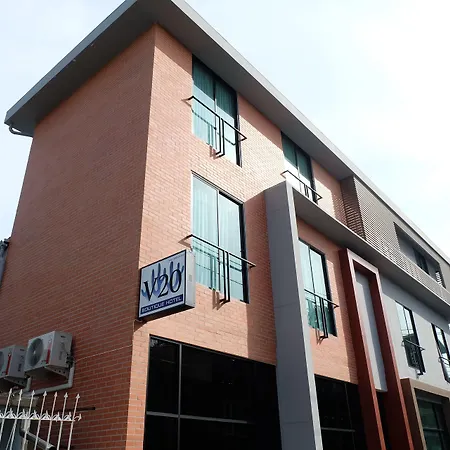 V20 Boutique Jacuzzi Hotel-2