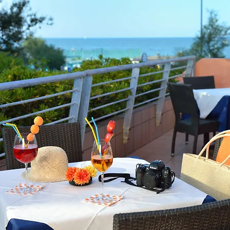 Hotel Rossini-3