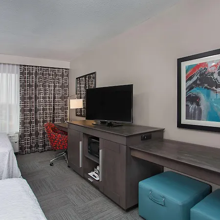 Hampton Inn Vincennes-3