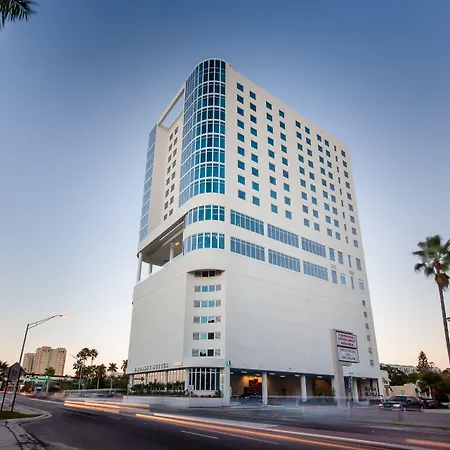 Embassy Suites By Hilton Sarasota-3