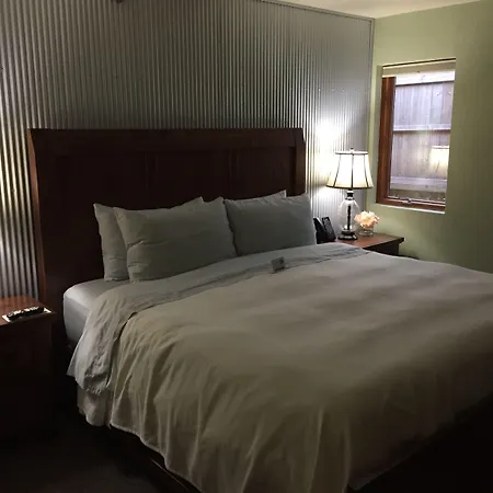 Roam Inn-3