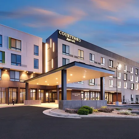 Courtyard By Marriott Cedar City-3