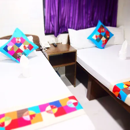 Woodstock Hostel-2
